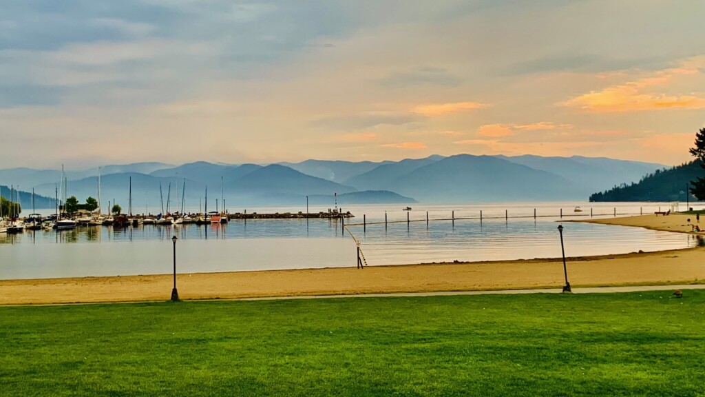 Golden hour at Sandpoint City Beach